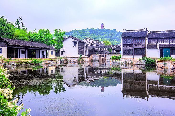 俄罗斯版《五十度灰》《不听话的女孩》
